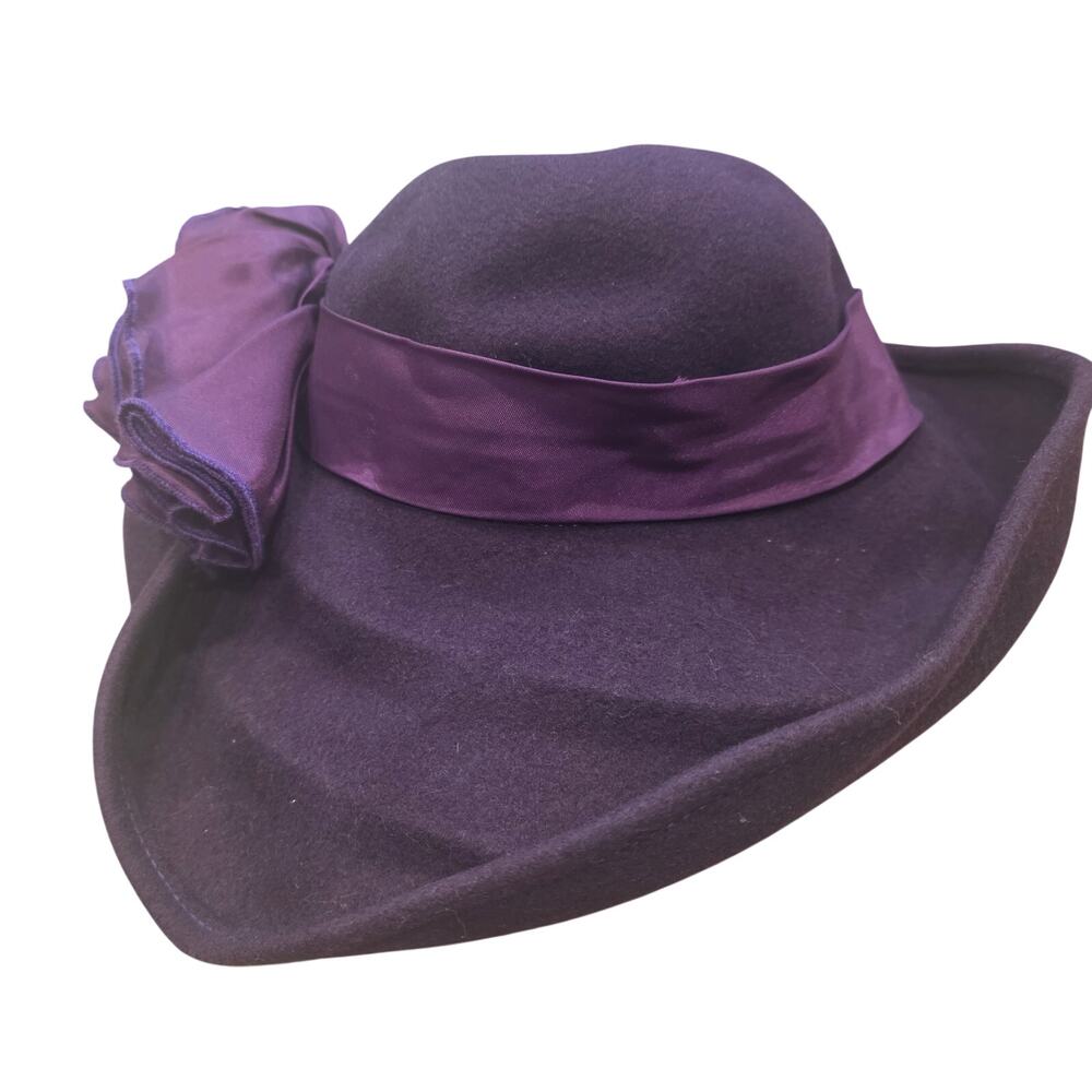 vintage 40s 50s made in the USA purple rim, wool floppy hat with satin ribbon